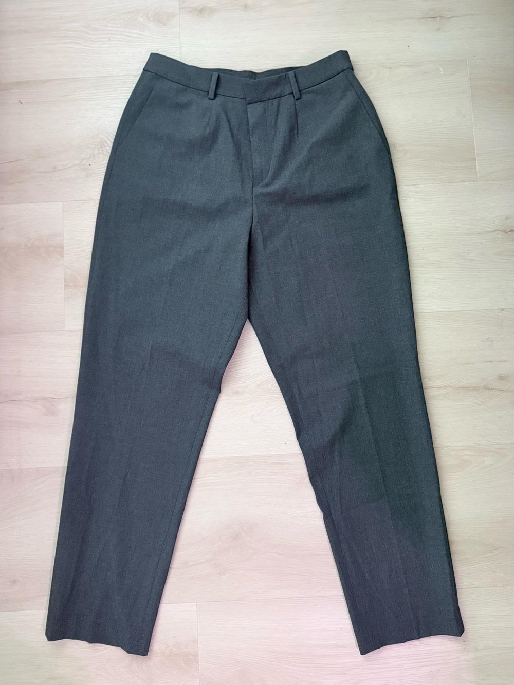 Uniqlo Gray Ankle Pants